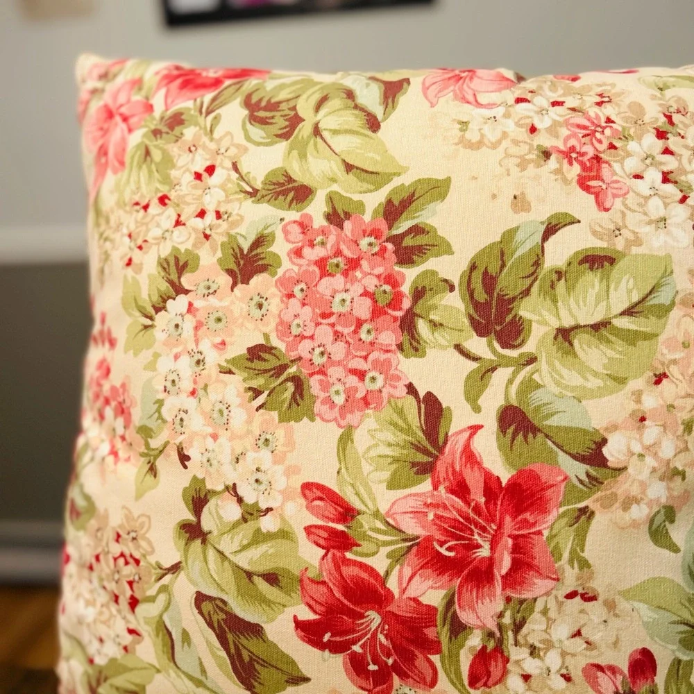 18” Square Floral Button Country Cottage Style Throw Pilllow